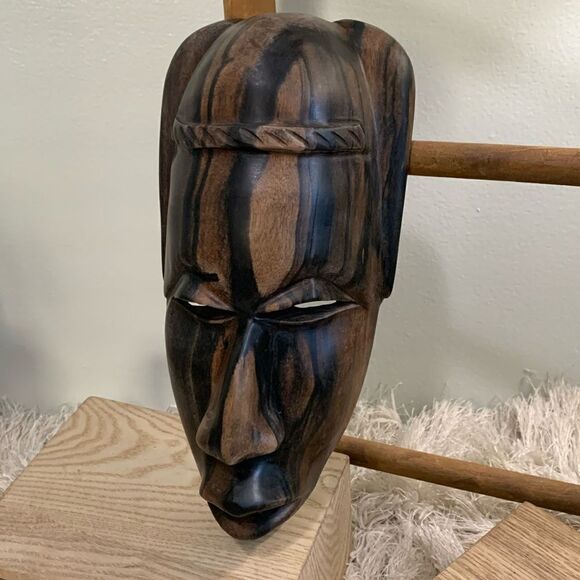 Hand Carved Wooden Senagalese Mask - Picture 3 of 17